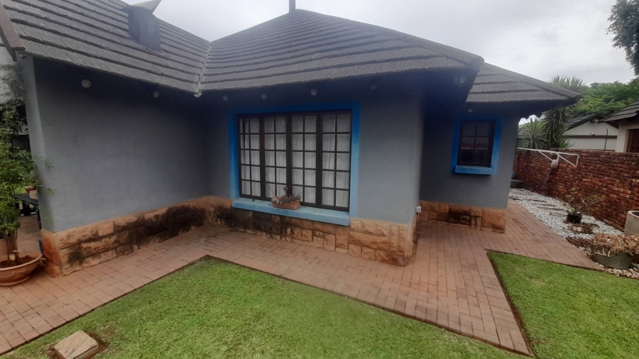 3 Bedroom Property for Sale in Melodie North West